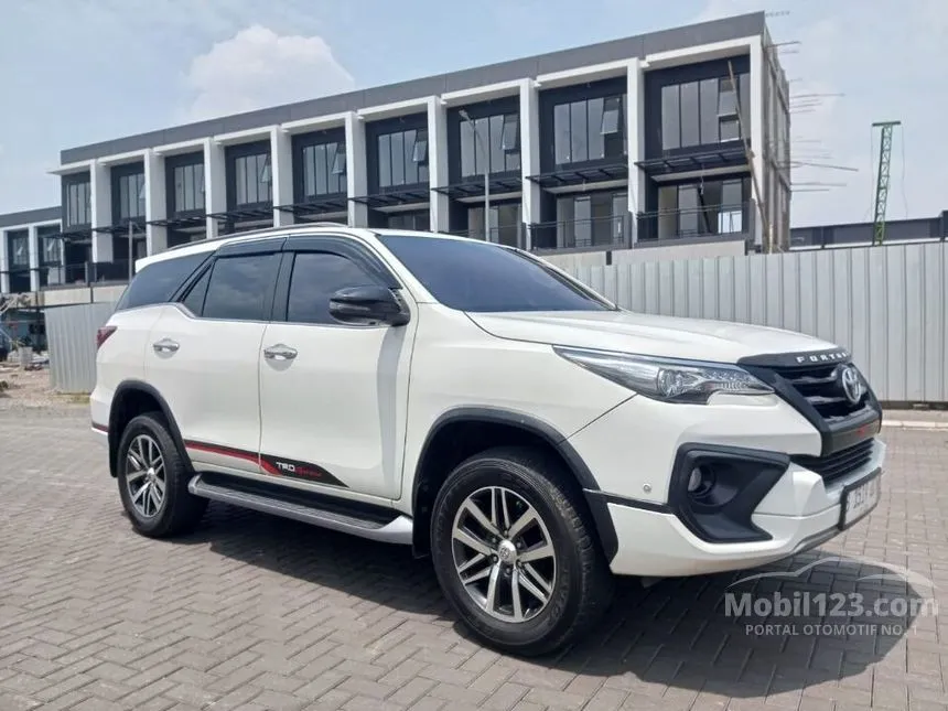 Jual Mobil Toyota Fortuner 2018 VRZ 2.4 di DKI Jakarta Automatic SUV Putih Rp 380.000.000