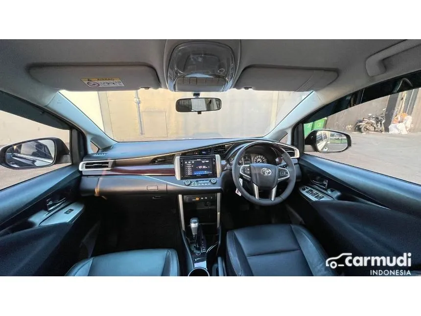 2019 Toyota Kijang Innova Venturer MPV