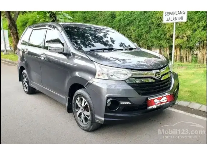 Jual Mobil Daihatsu Xenia 2018 R SPORTY 1.3 di Jawa Timur Manual MPV Abu