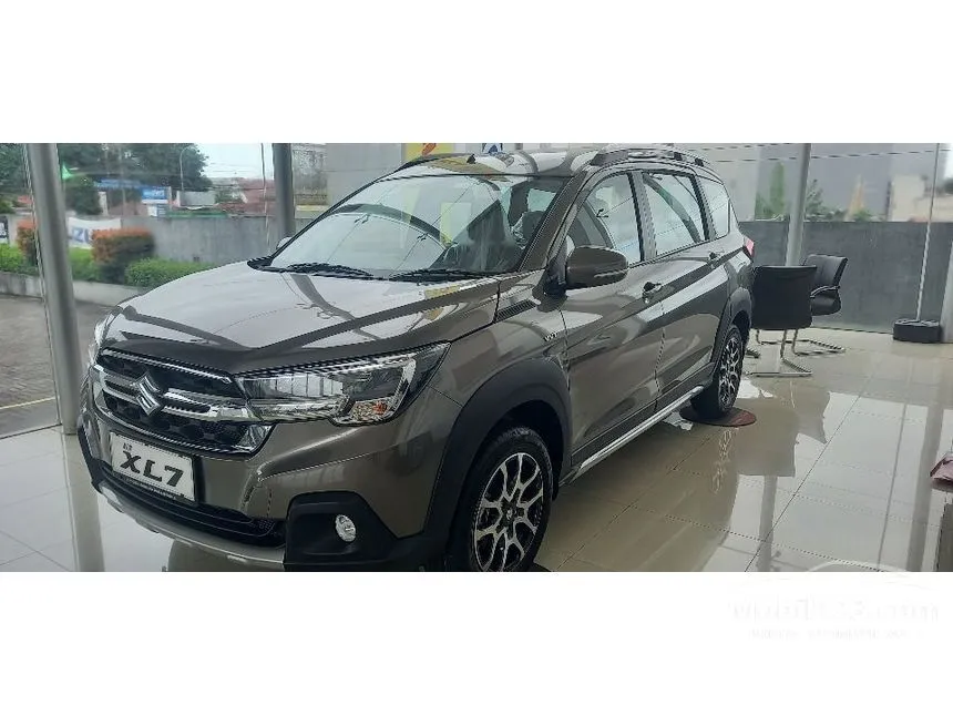 Jual Mobil Suzuki XL7 2024 Zeta 1.5 di Banten Automatic SUV Abu