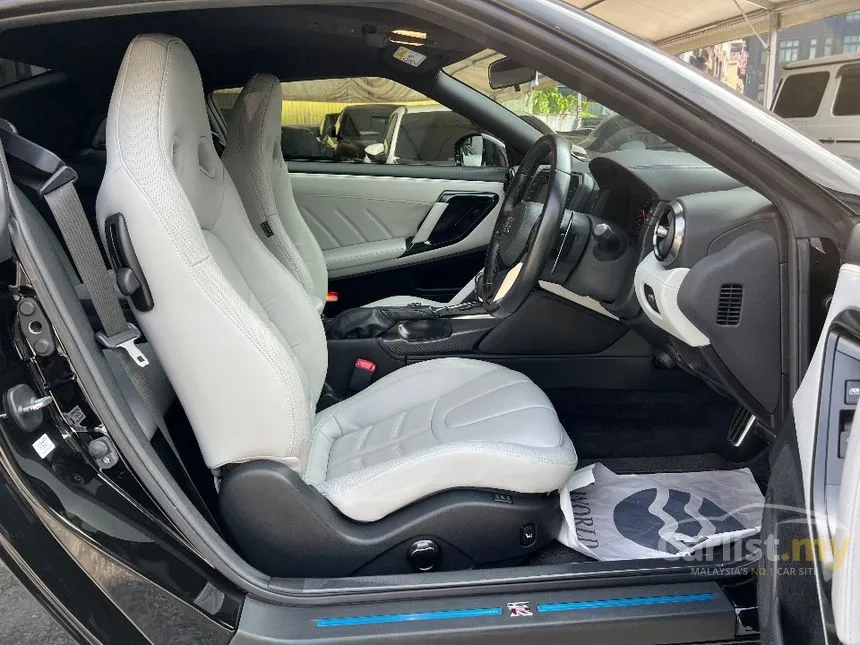 2021 Nissan GT-R Coupe