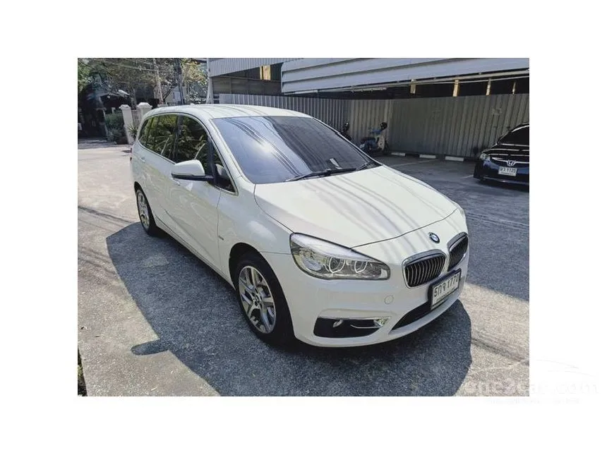 2016 BMW 218i Gran Tourer Hatchback