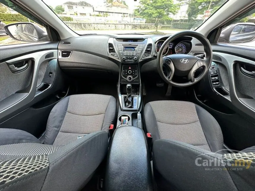 2016 Hyundai Elantra Premium Sedan