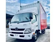 2026 Hino XZU720 RB Japan 17ft CURTAIN SIDER