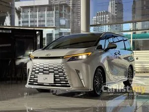 2026 Lexus LM 500h 2.4 4 Seater MPV