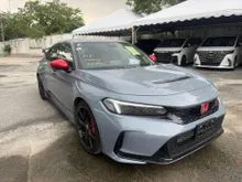 HONDA CIVIC TYPE R 2.0 FL5 * 2024 * TYPE R  * HONDA LOG R * REVERSE CAMERA * FRONT & REAR SENSOR * 6 SPEED MANUAL * RED INTERIOR *