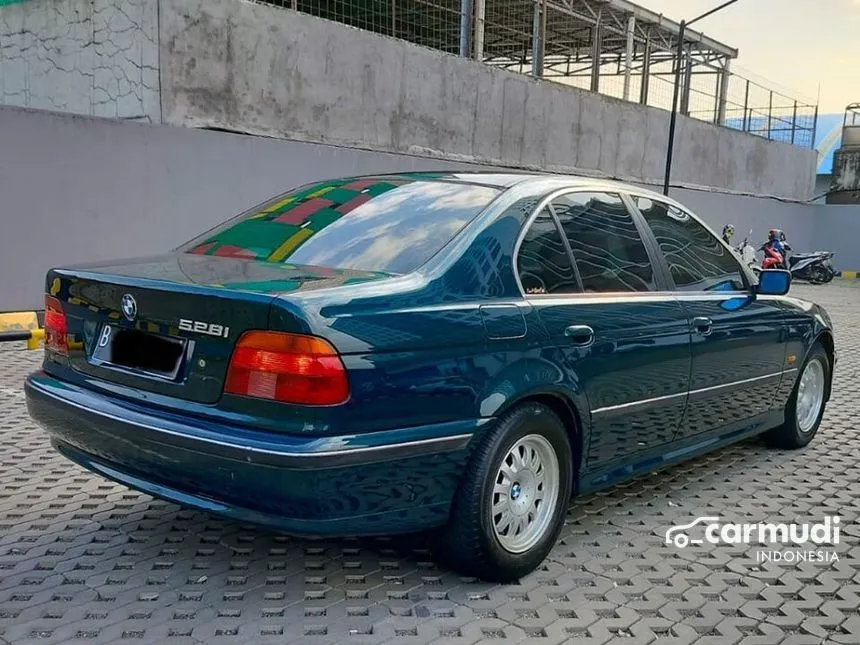 1997 BMW 528i E39 2.8 Automatic Sedan