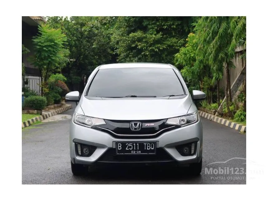 Jual Mobil Honda Jazz 2015 RS 1.5 di Banten Automatic Hatchback Abu