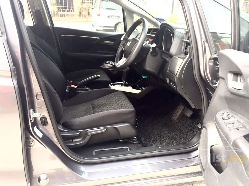 2015 Honda Jazz E i-VTEC Hatchback