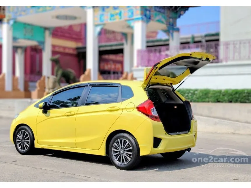 2015 Honda JAZZ SV+ Hatchback
