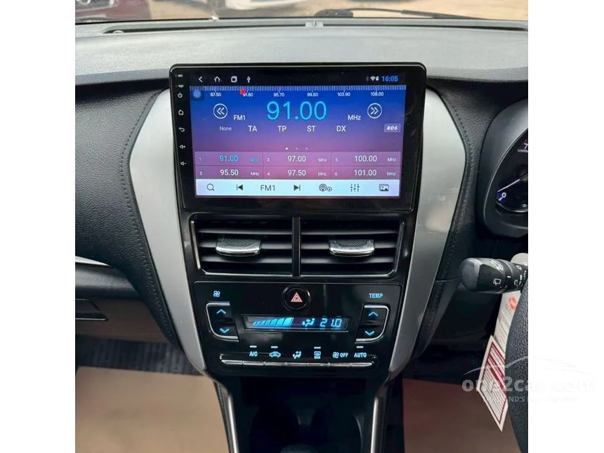 2019 Toyota YARIS E Hatchback