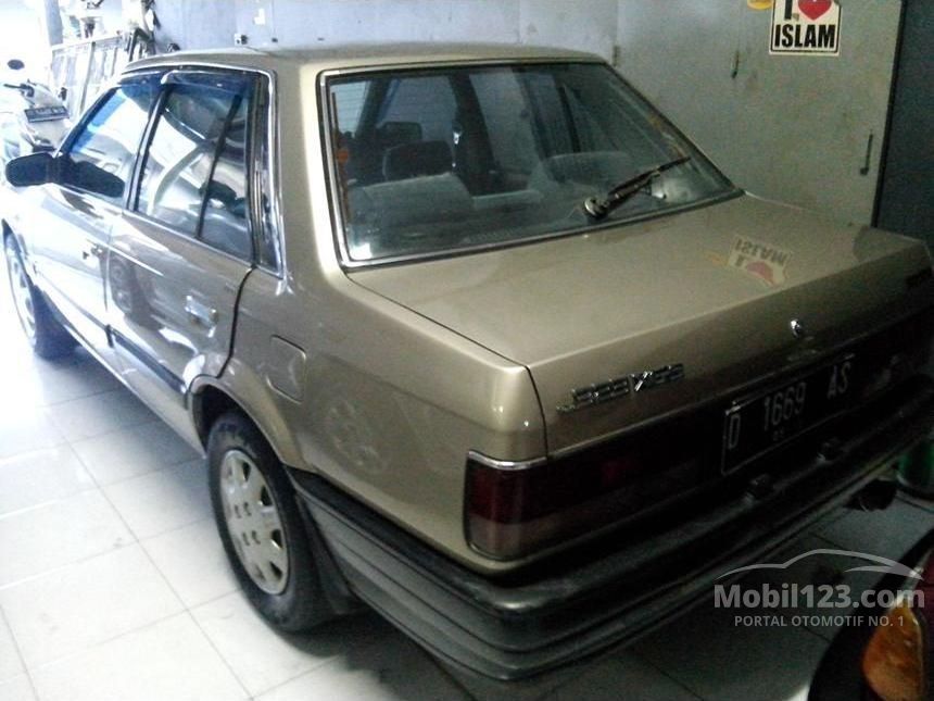 Jual Mobil Mazda 323 1989 1.5 di Jawa Barat Manual Sedan 