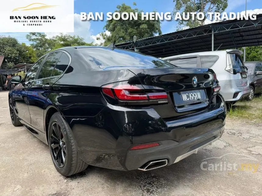 2010 BMW 323i Coupe