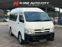 2011 Toyota Hiace 2.5 Window Van Van
