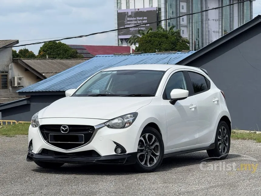 2015 Mazda 2 SKYACTIV-G Hatchback