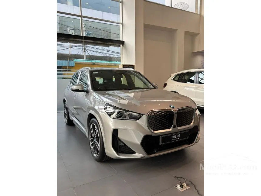 Jual Mobil BMW iX1 2024 eDrive20 M Sport di DKI Jakarta Automatic SUV Putih Rp 1.180.000.000