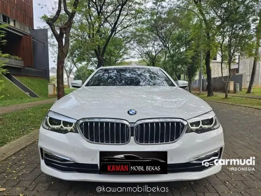 2018 BMW 520i Luxury Sedan