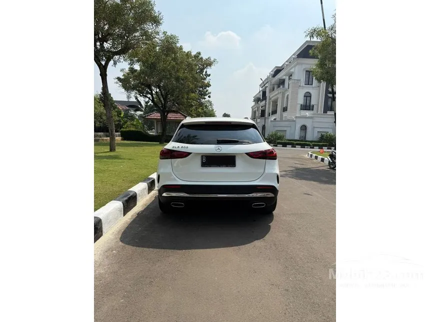 2021 Mercedes-Benz GLA200 AMG Line SUV