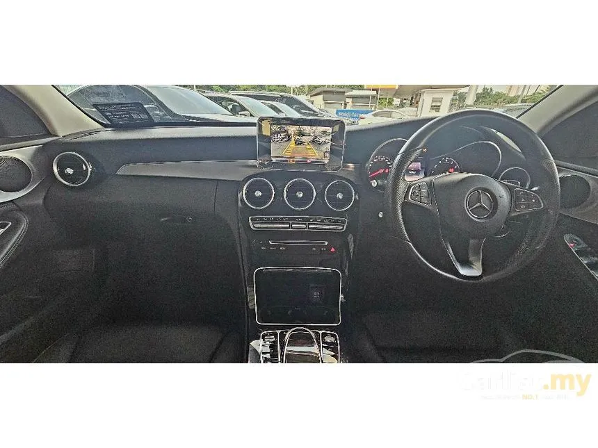 2015 Mercedes-Benz C200 Avantgarde Sedan