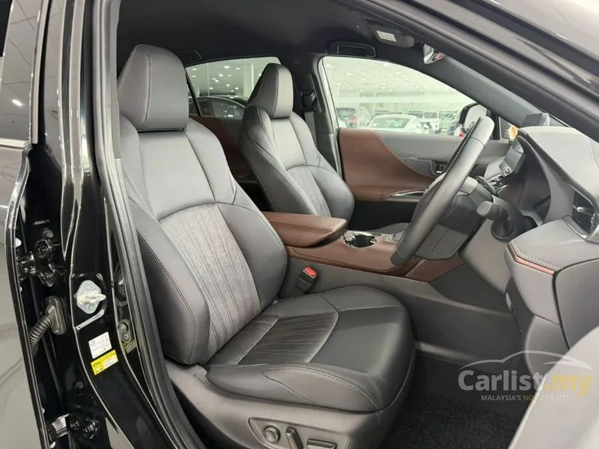 2025 Toyota Harrier Luxury SUV