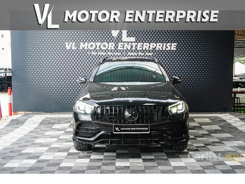 2023 Mercedes-Benz GLC300 4MATIC AMG Line SUV
