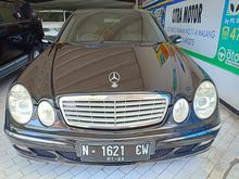 2005 Mercedes-Benz E260 2.6 AT terawat istimewa dijual di malang
