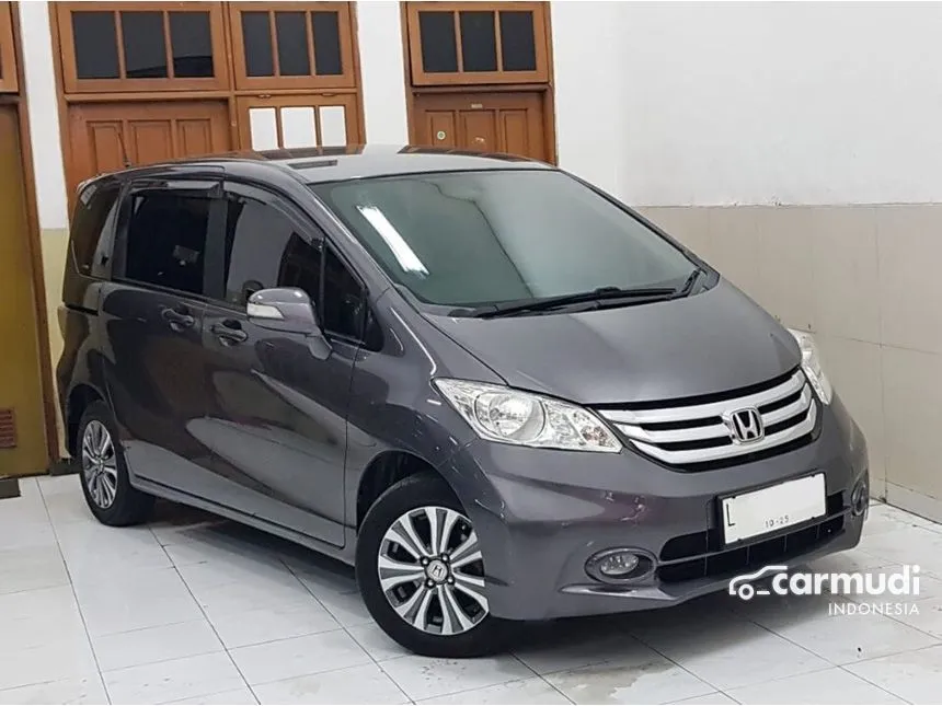 Jual Mobil Honda Freed 2015 E 1.5 di Jawa Timur Automatic MPV Abu