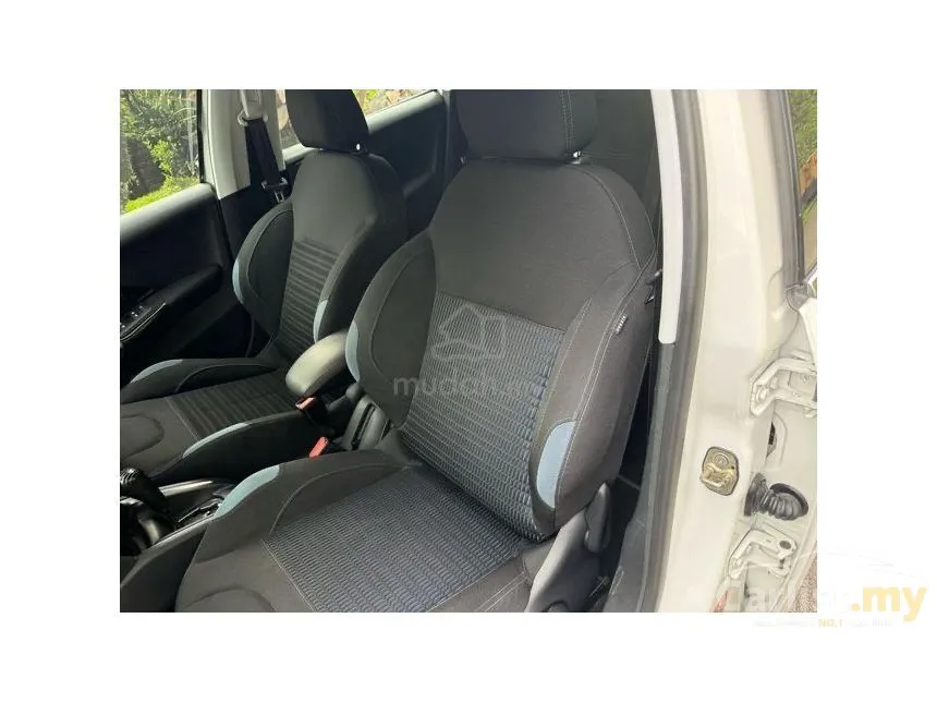 2013 Peugeot 208 Allure 5 Door Hatchback