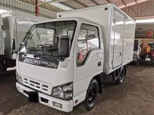 2011 Isuzu NKR55UEEH Box 10FT