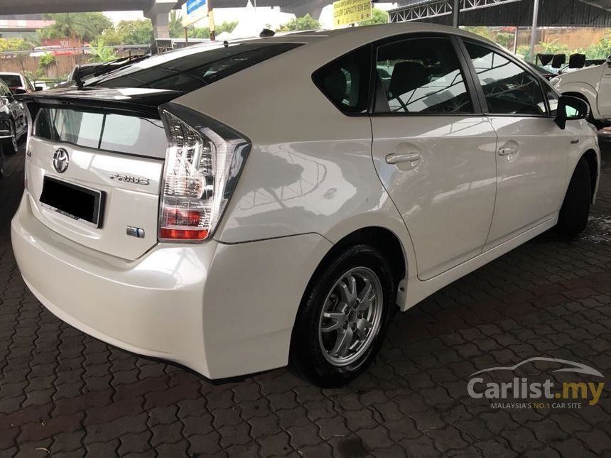 Toyota Prius 2012 Hybrid Luxury 1.8 in Selangor Automatic 