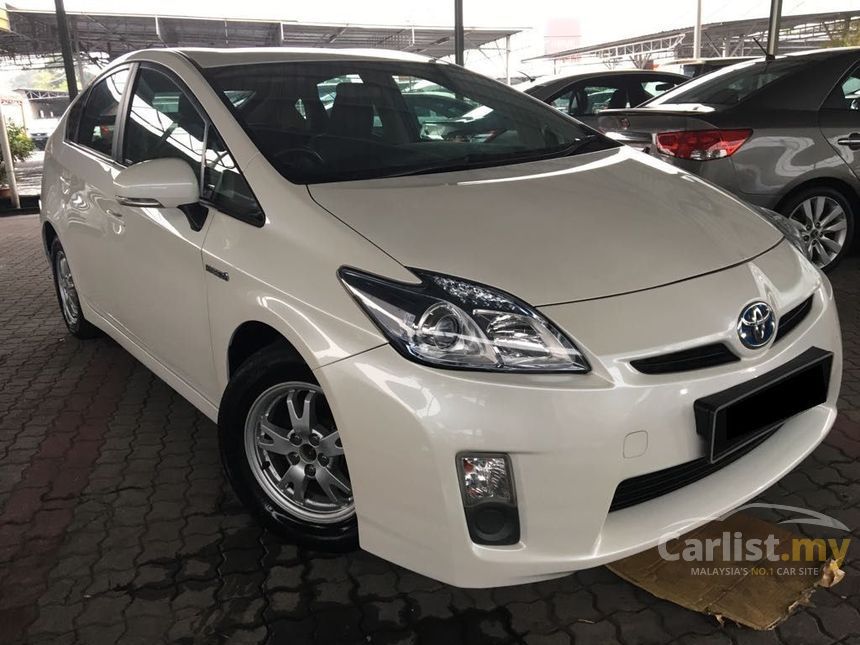 Toyota Prius 2012 Hybrid Luxury 1.8 in Selangor Automatic 