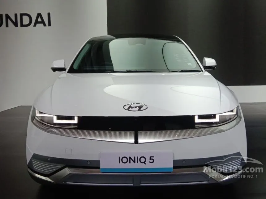Jual Mobil Hyundai IONIQ 5 2023 Long Range Signature di DKI Jakarta Automatic Wagon Putih Rp 723.500.000