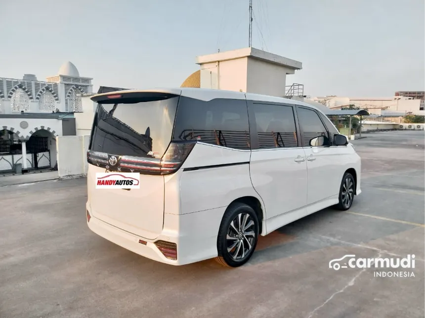 2023 Toyota Voxy (Premium Color) MPV