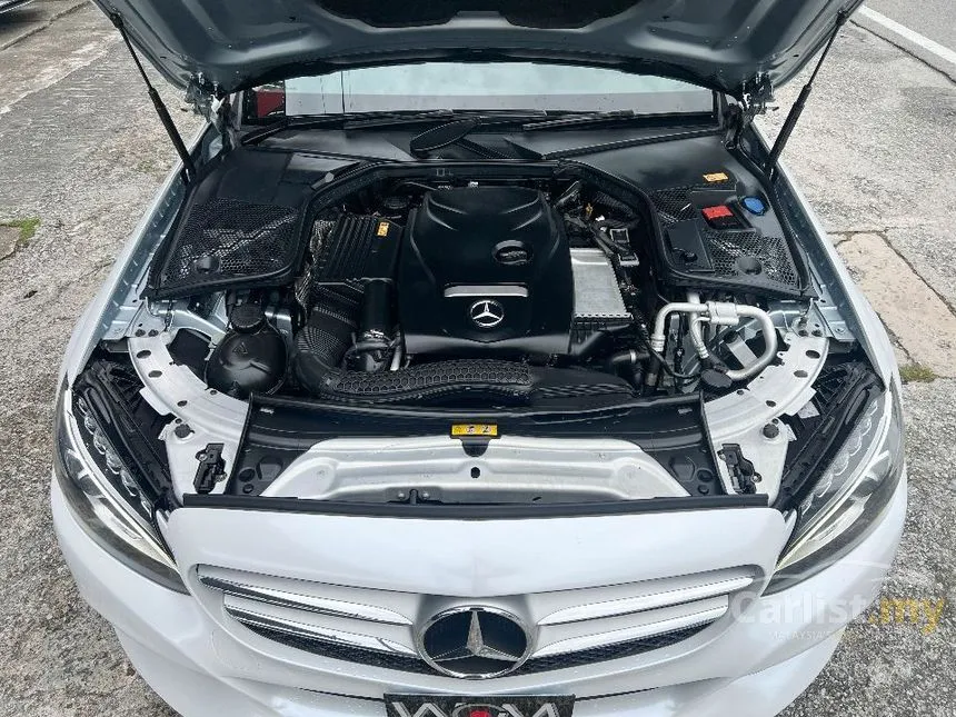 2016 Mercedes-Benz C200 Avantgarde Sedan
