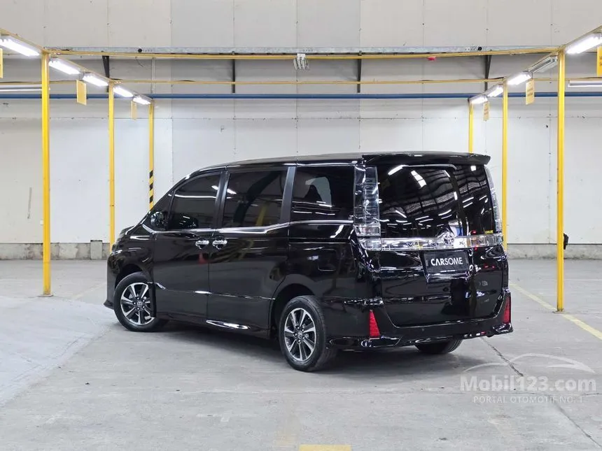 2022 Toyota Voxy (Non Premium Color) MPV