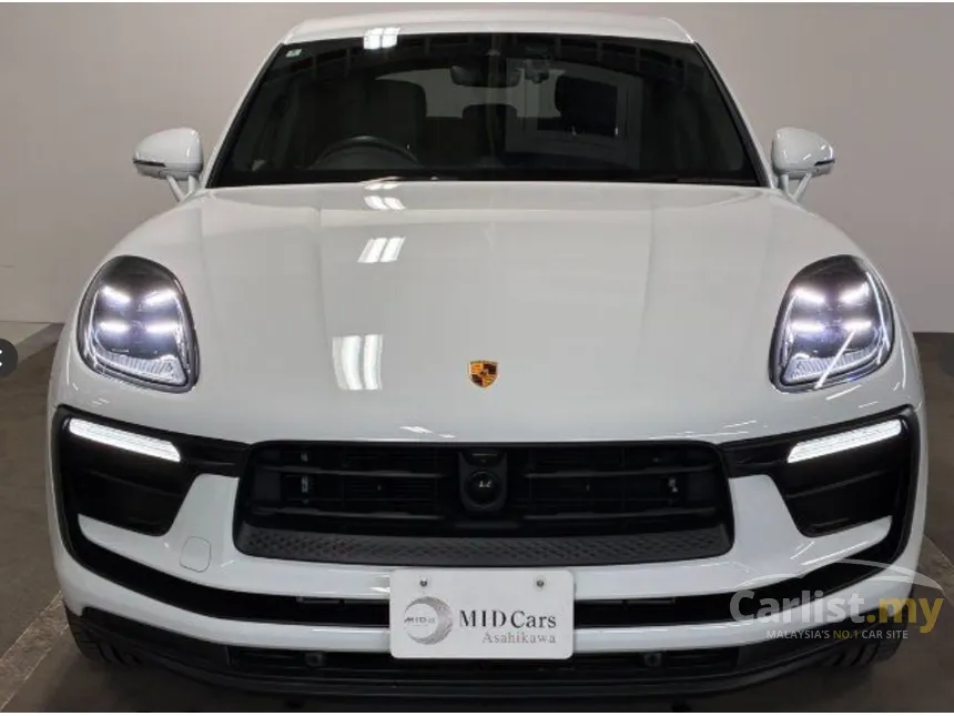 2022 Porsche Macan SUV