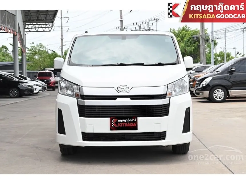 2022 Toyota HIACE GL Van
