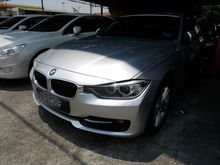 2014 BMW 320i 2.0 Sport Line Sedan -- BEST DEAL --