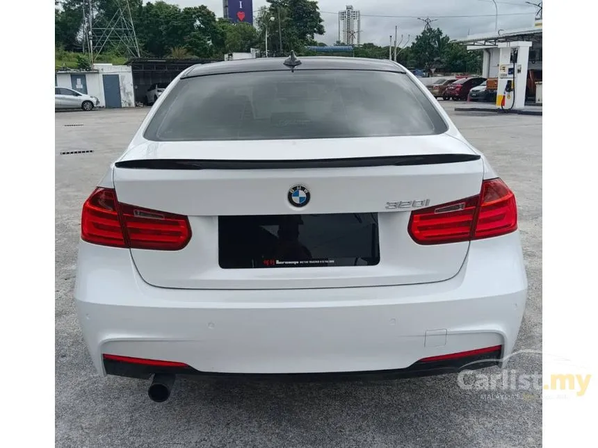 2013 BMW 320i Coupe