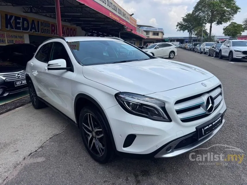 2015 Mercedes-Benz GLA200 SUV