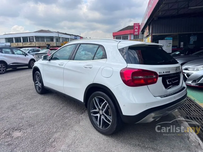 2015 Mercedes-Benz GLA200 SUV