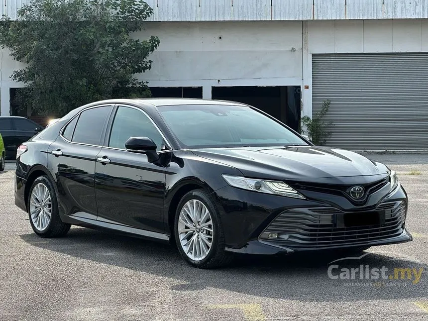 2020 Toyota Camry V Sedan