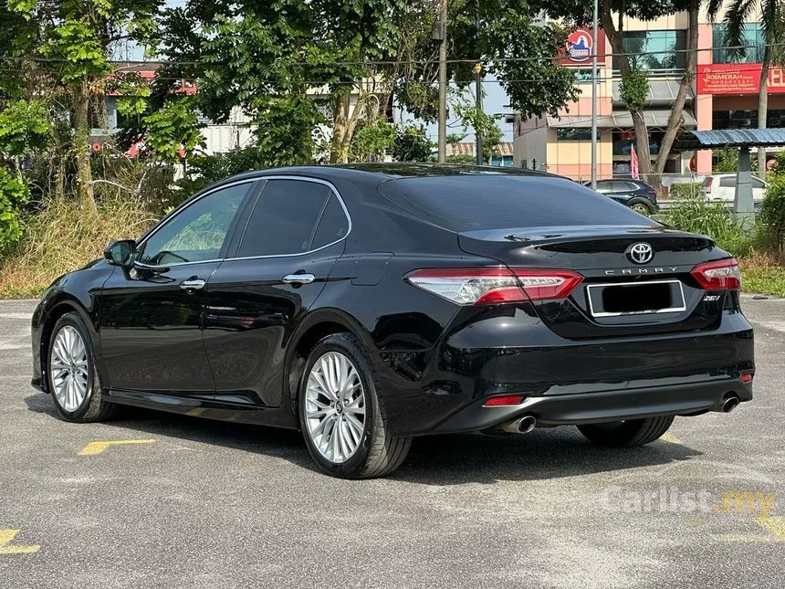 2020 Toyota Camry V Sedan