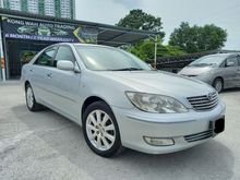 2002 Toyota Camry 2.4 V Sedan