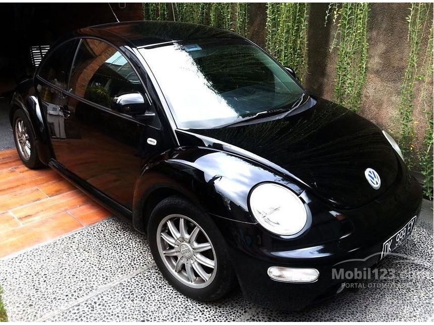 2000 Volkswagen Beetle Sedan