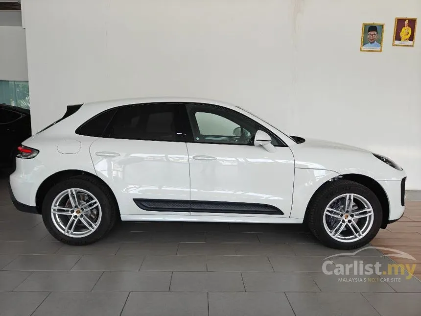 2022 Porsche Macan SUV