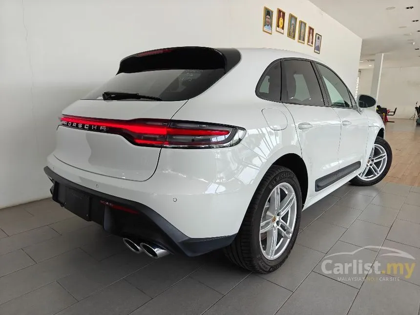 2022 Porsche Macan SUV