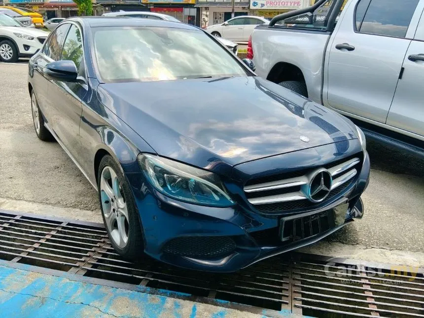 2015 Mercedes-Benz C200 Avantgarde Sedan