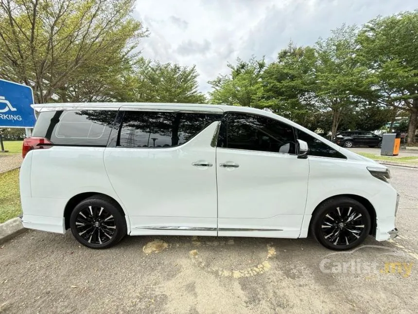 2018 Toyota Alphard Executive Lounge MPV