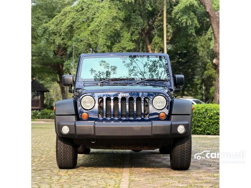 Jual Mobil Jeep Wrangler 2013 Rubicon 2 Door 3.6 di Banten Automatic SUV Biru Rp 965.000.000